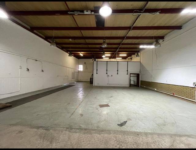 INDUSTRIAL PROPERTY TO RENT IN HENNOPSPARK
